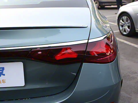 2025�� E 300 �������˶���