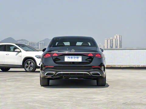 2025�� �Ŀ� E 260 L �˶���