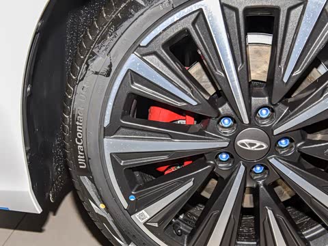 2025�� 2.0T �Զ���+