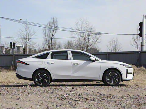 2025�� EM-i 140km ̽��+��