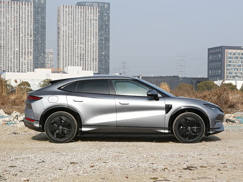 2025�� �Ǽݰ� 550km ׿Խ��