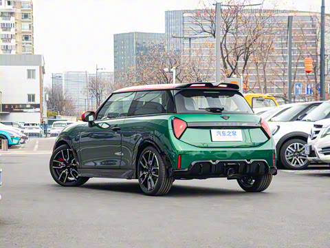 2025�� JOHN COOPER WORKS