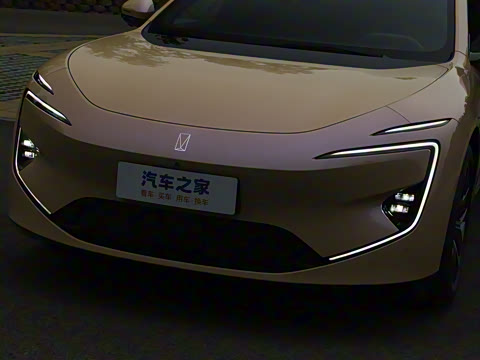 2024�� 700 ���������������