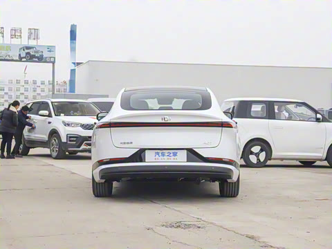 2025�� �������̰� 140��Ӣ��