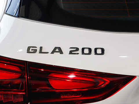 2025�� �Ŀ� GLA 200