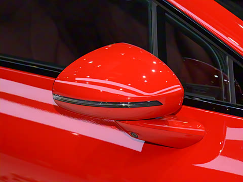 2025�� 703km Ultra�˶���