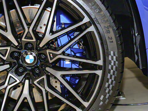 2023�� X5 M ������