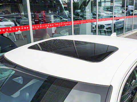 2025�� 240TURBO CVT ��ȤPlus