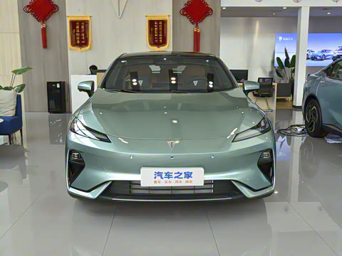 2025�� 300UltraǬ���Ǽ�ADS SE���̰�