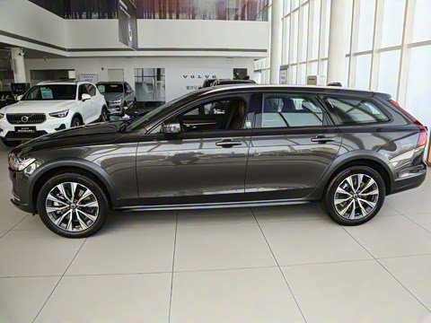 2025�� Cross Country B5 AWD ��Զ��