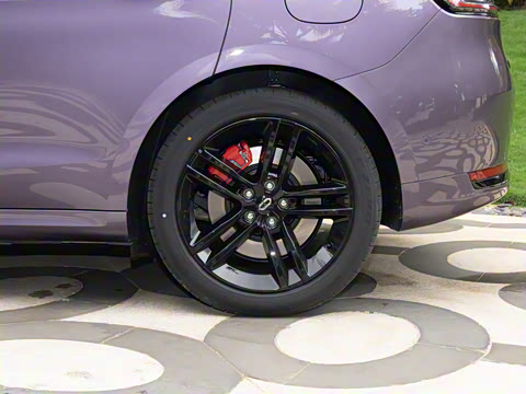 2025�� ����   Ultra ������