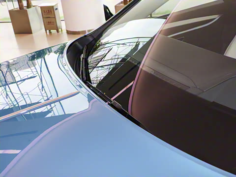 2026�� 4.0T V8 Mulliner