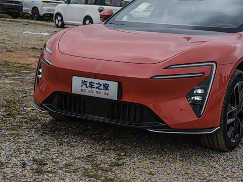 2025�� Max�����