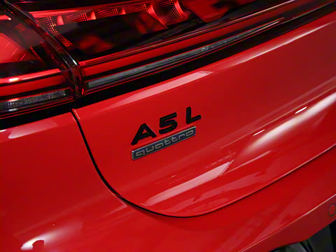 2026�� TFSI quattro 150kW �׷�������