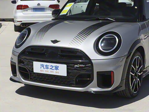 2025�� JOHN COOPER WORKS