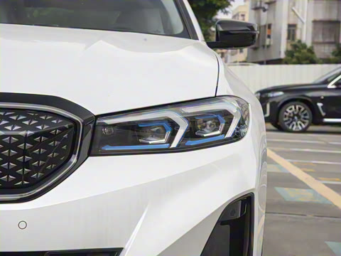 2025�� eDrive 40 L ��ҹ�˶���װ