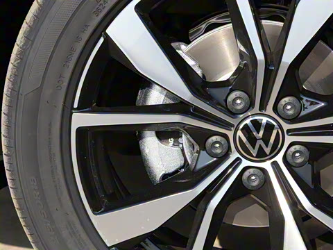 2025�� 300TSI DSG���������