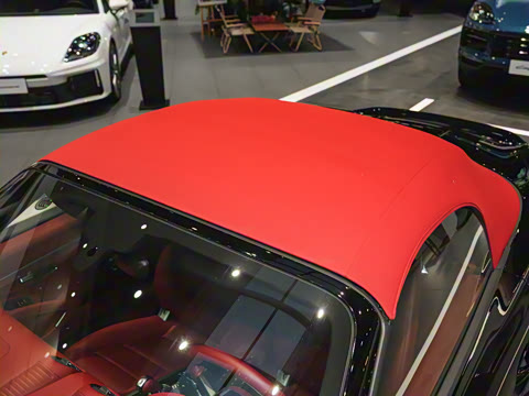 2022�� Boxster 2.0T