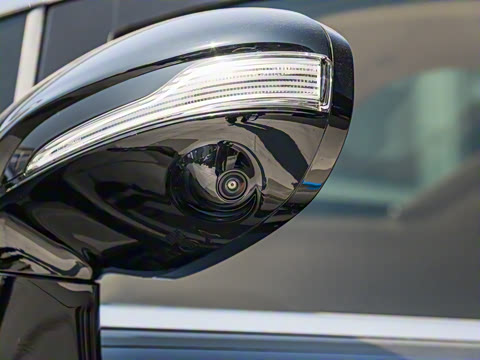 2025�� EV ����׿Խ������