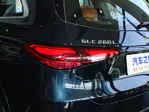 2025�� GLC 260 L 4MATIC ������