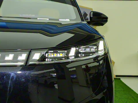 2025�� 636Ultra����� 5��