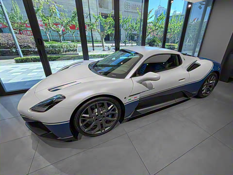 2024�� 3.0T Icona