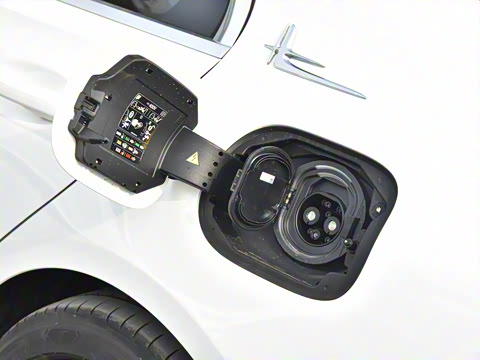 2025�� �Ŀ� C 350 eL