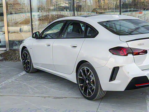 2025�� 225L M�˶���ҹ��װ