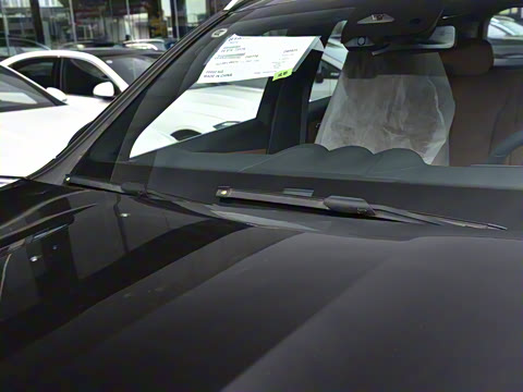 2025�� GLC 260 L 4MATIC ������