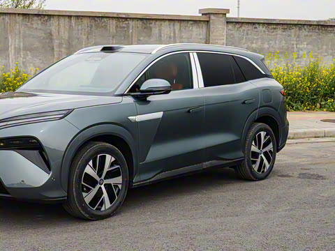 2025�� DM 215KM�����״��콢��