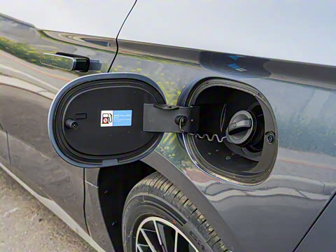 2025�� �Ǽݰ� DM-i 1.5T 125km �콢��