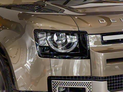 2025�� 110 3.0T P400 X-Dynamic HSE