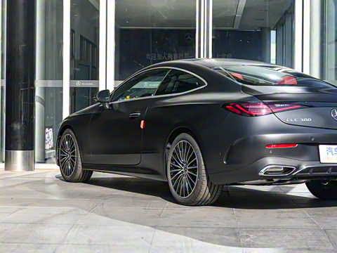 2025�� CLE 300 4MATIC �����ͽ��ܳ�