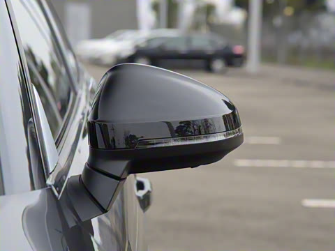 2025�� 200���������� 45 TFSI quattro ��ѡ������