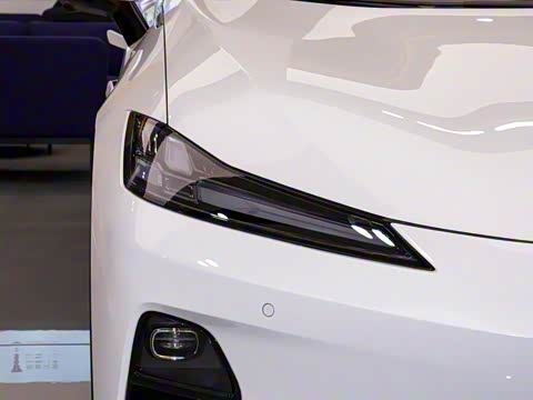 2025�� 300Ultra  �����Ǽ�AD PRO���̰�