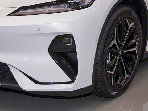 2025�� 300Ultra  �����Ǽ�AD PRO���̰�