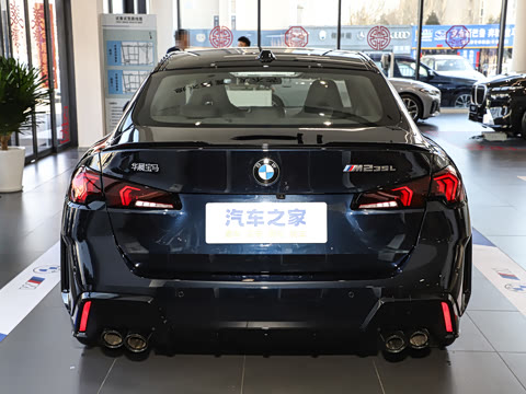 2025�� M235L