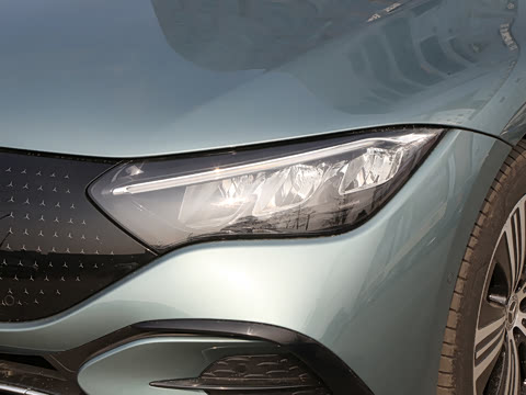 2025�� 500 4MATIC ������