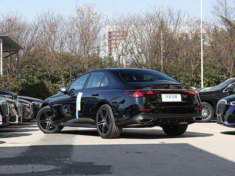 2025�� E 300 ʱ�����˶���