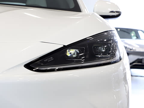 2025�� 735MAX 160kW