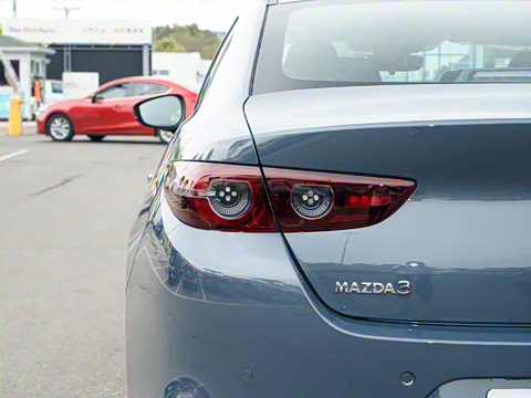 2025�� 2.0L �Զ������