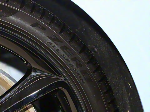 2024�� GT V8 Edition 8