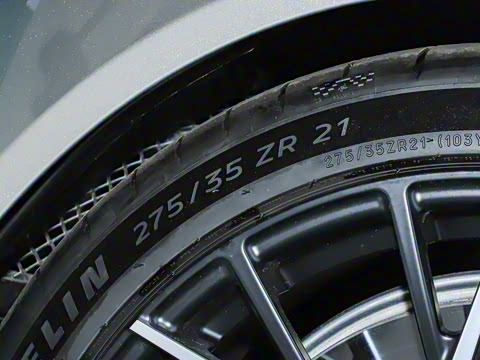 2025�� 4.0T V8 Coupe