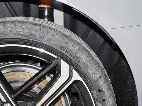 2025�� 200���������� 40 TFSI ����������