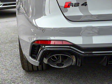 2024��  RS4 Avant ȼ���