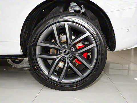 2025�� 400PS Dynamic SE