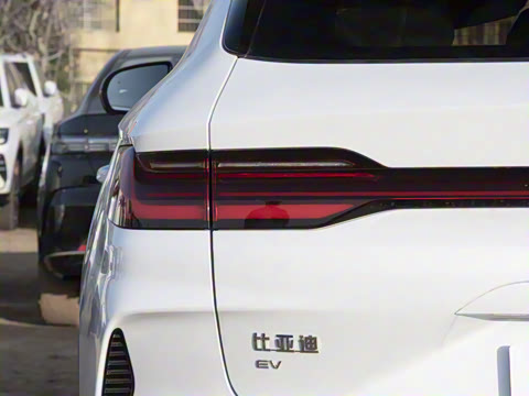 2025�� EV �Ǽݰ� 520km �����