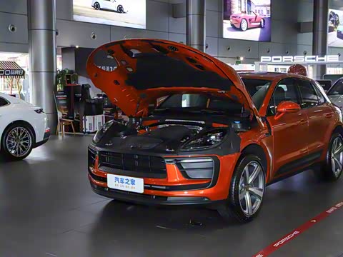 2025�� Macan 2.0T ���ΰ�