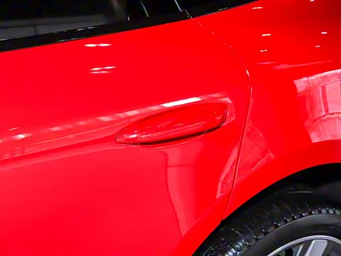 2025�� Macan 2.0T ���ΰ�