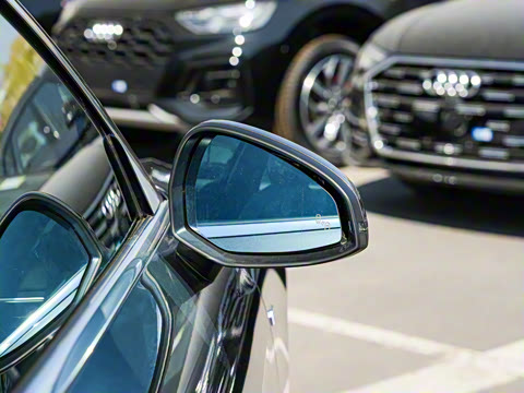 2025�� 200���������� 40 TFSI ʱ�ж�����